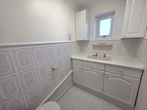 WC- click for photo gallery